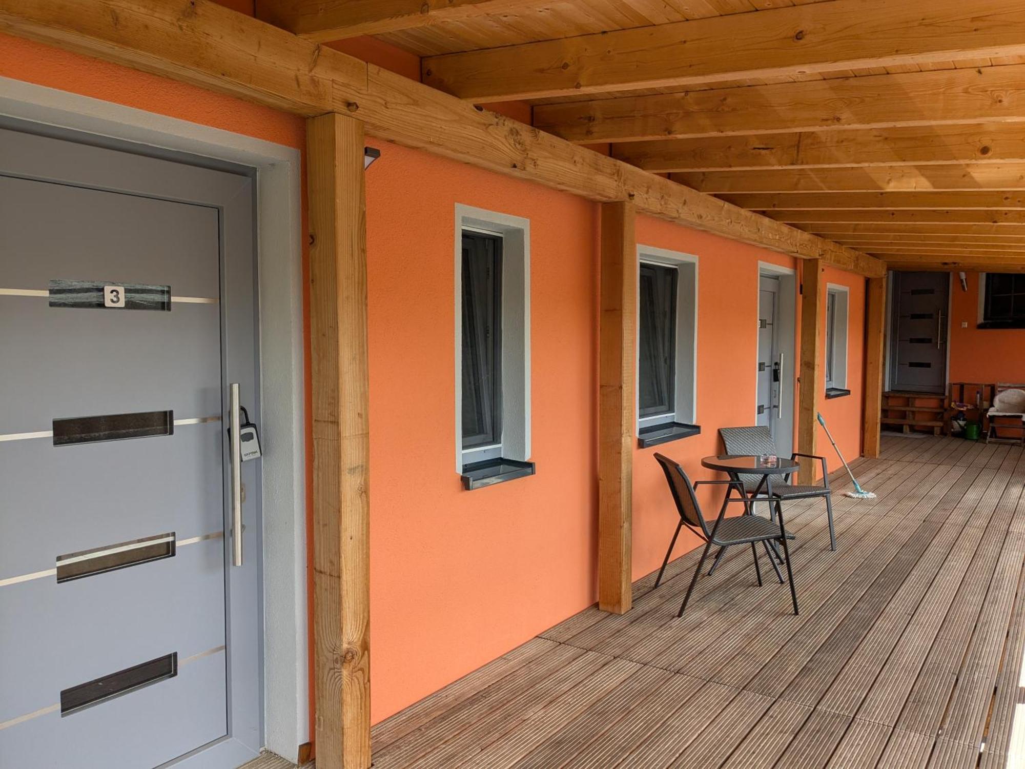 Haus No. 5A Apartment Демин Екстериор снимка